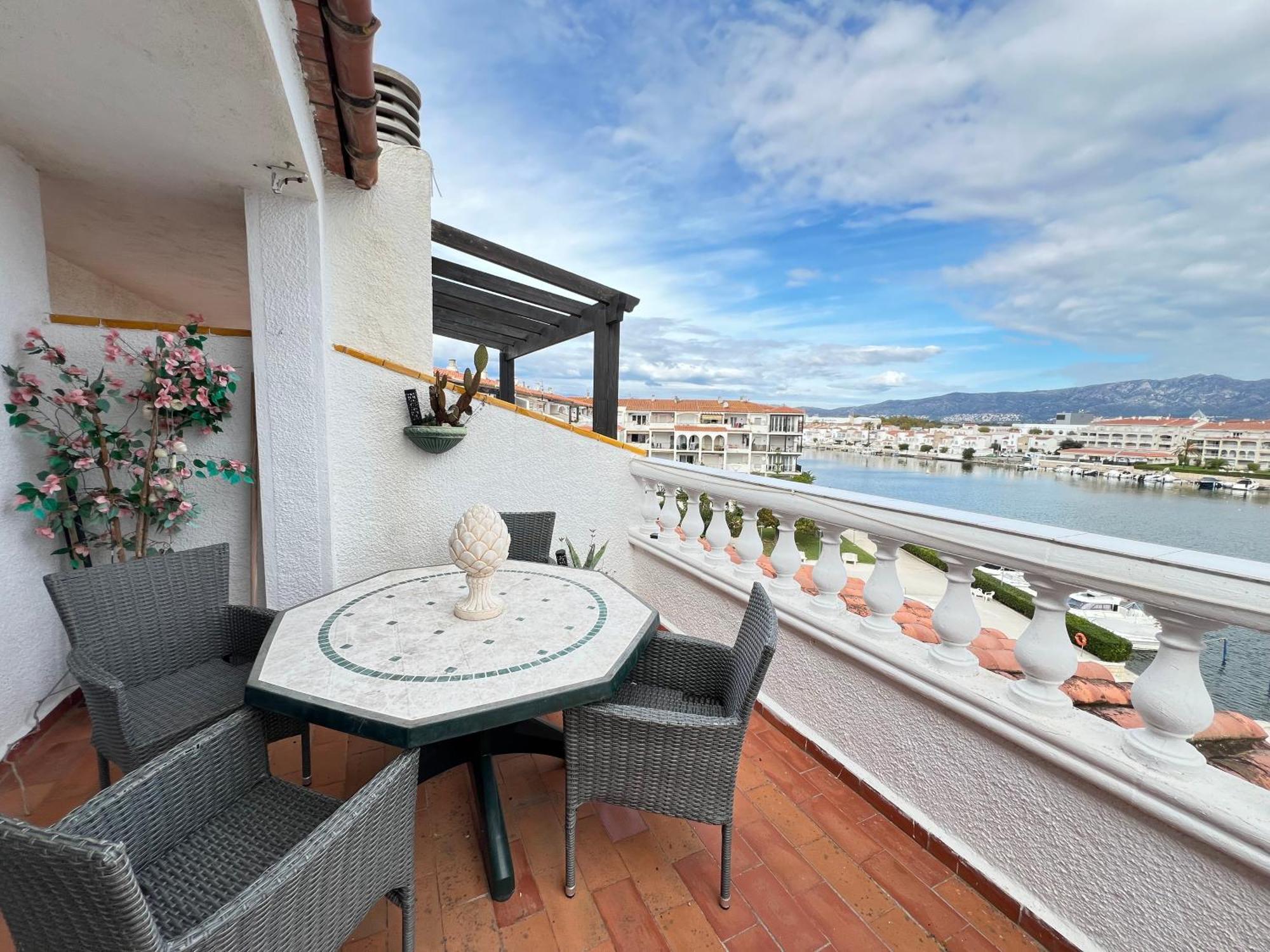 Apartamento Gran Lago Con Vistas Al Canal Емпуриабрава Екстериор снимка