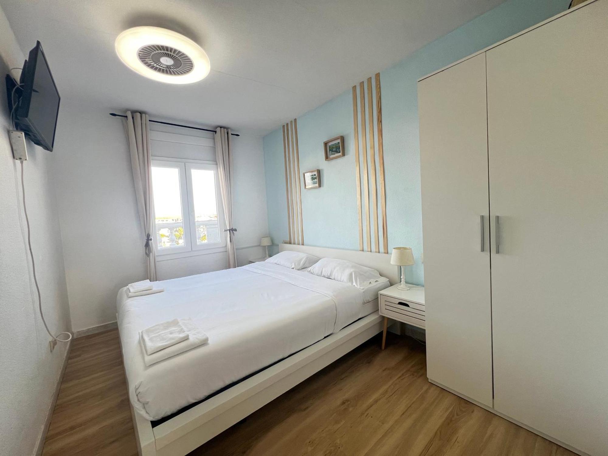 Apartamento Gran Lago Con Vistas Al Canal Емпуриабрава Екстериор снимка