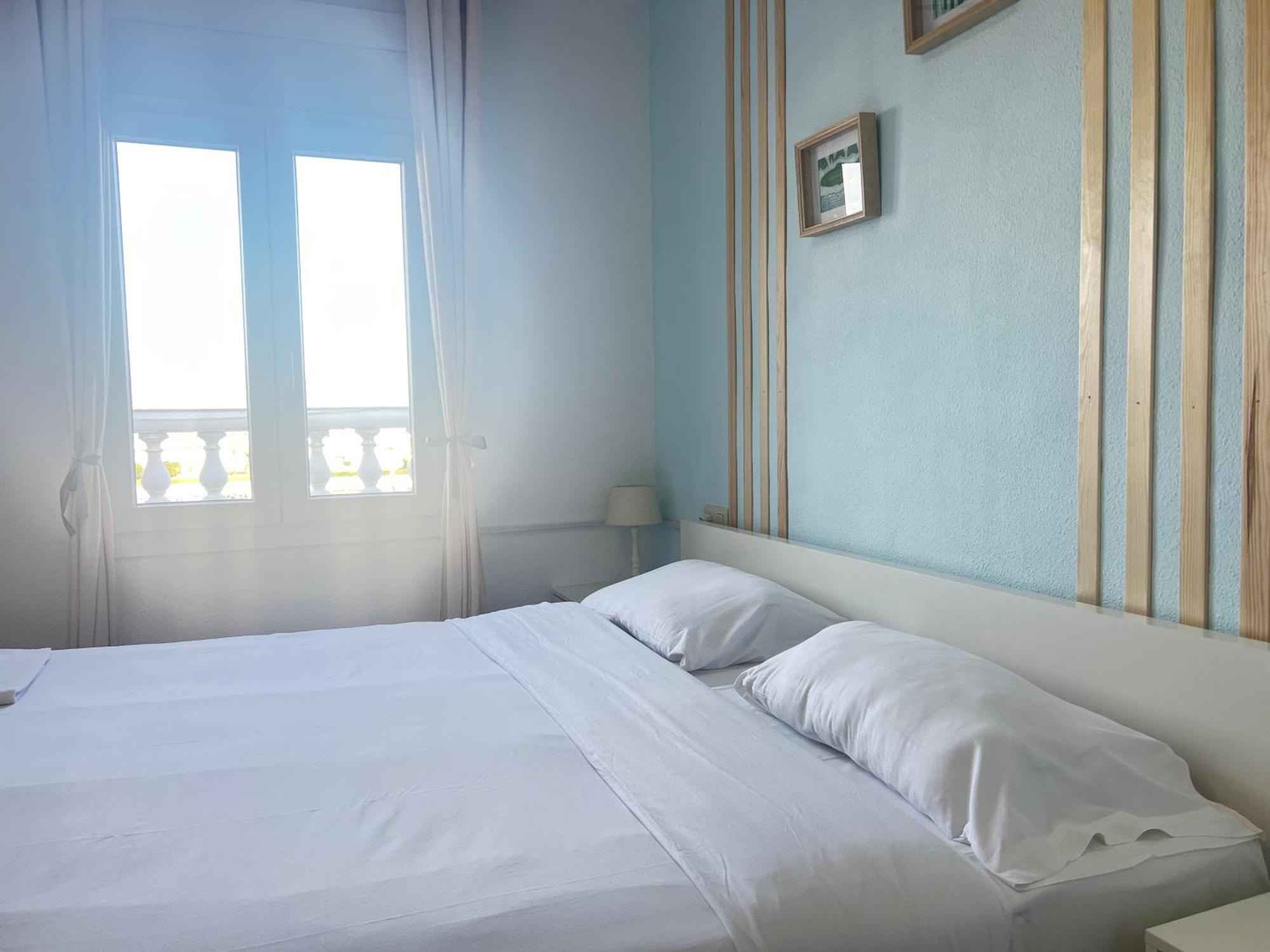 Apartamento Gran Lago Con Vistas Al Canal Емпуриабрава Екстериор снимка