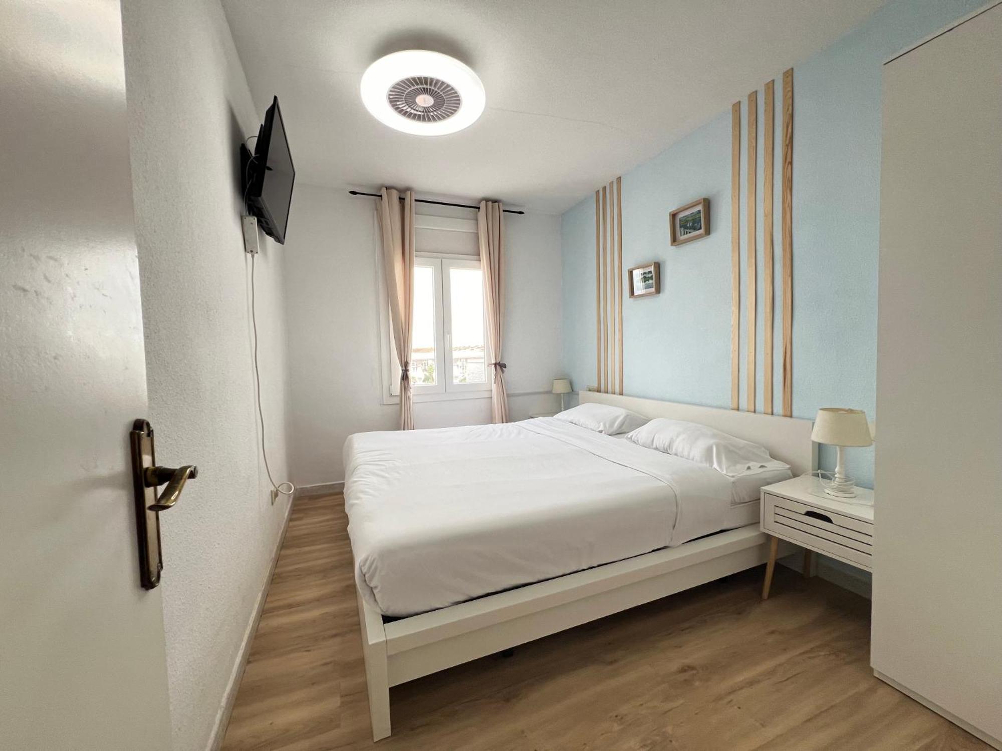 Apartamento Gran Lago Con Vistas Al Canal Емпуриабрава Екстериор снимка
